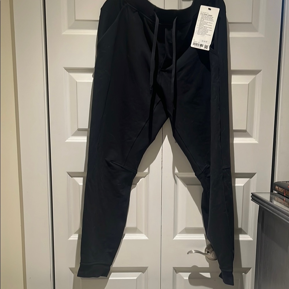 Men's Black Jogger Pants - NWT lulu lemon city sweat jogger